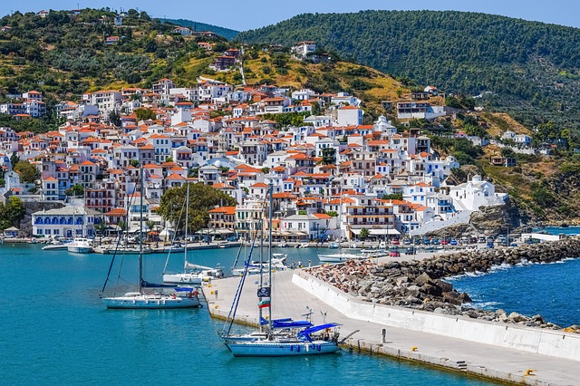 Skopelos port