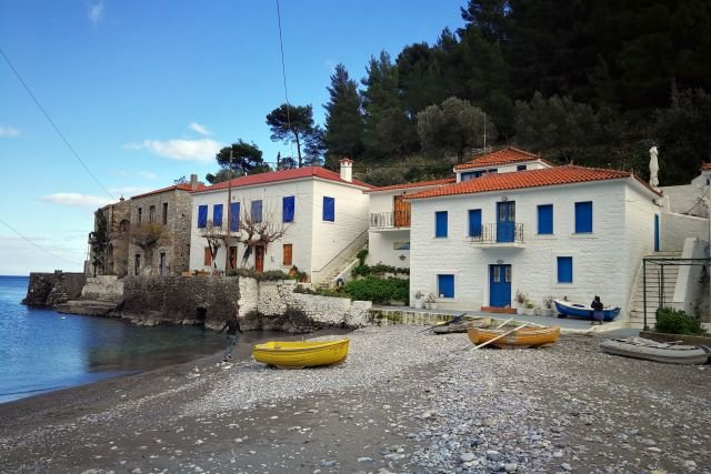 Climbing in Kyparissi