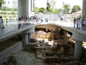 new-acropolis-museum-excavations-2