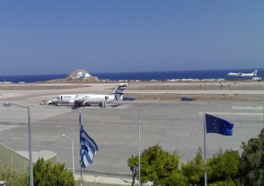 athens-to-santorini-post-airport